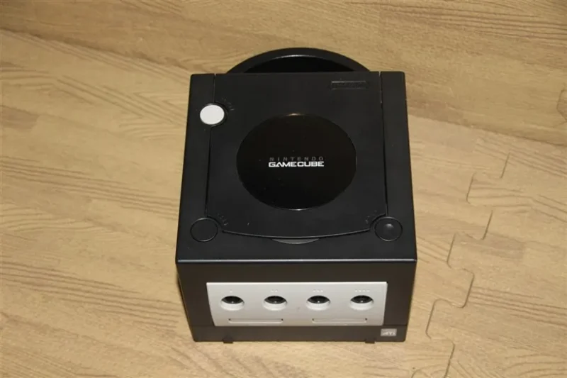 Gamecube Console Box Back Retro Nintendo Gamecube console in box – Galactic Traders