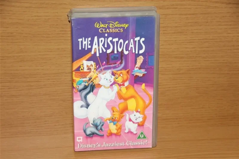 Disney R49 Disney The Aristocats VHS Cassette, vintage – Galactic Traders