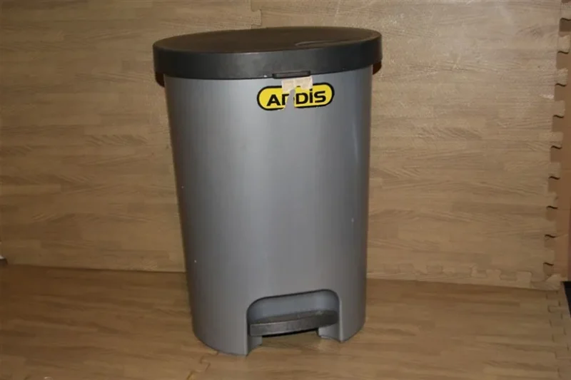 Addis plastic pedal dust bin – Galactic Traders